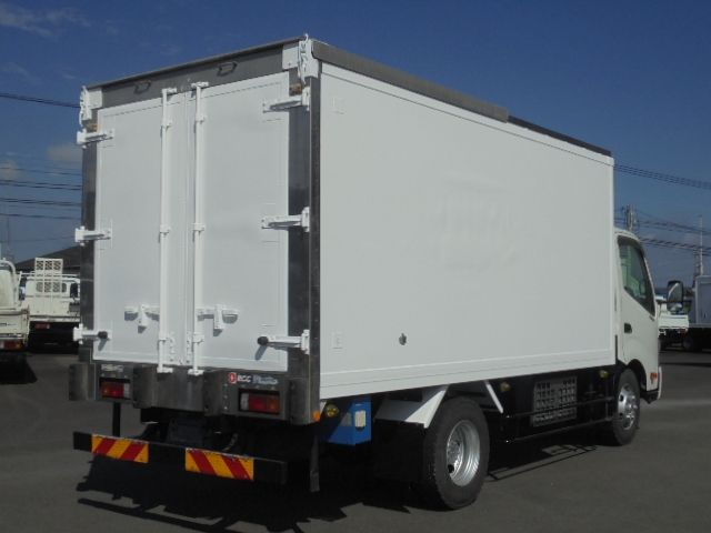 HINO DUTRO 2013 Image 31