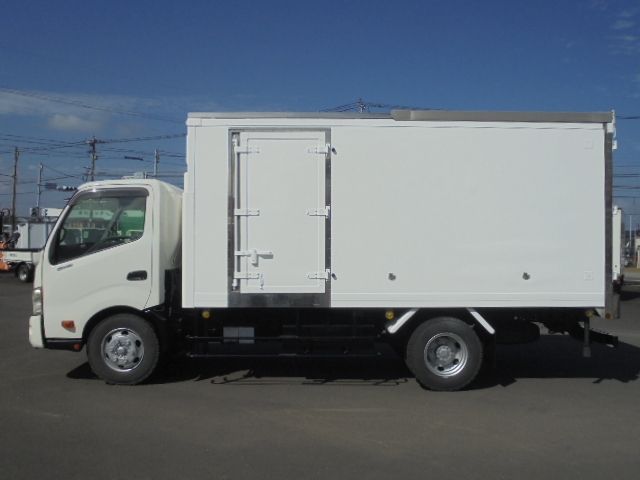 HINO DUTRO 2013 Image 31