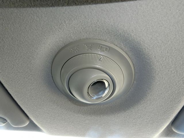 TOYOTA IQ 2009 Image 31