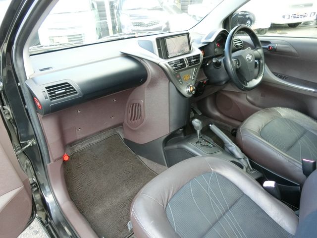 TOYOTA IQ 2009 Image 31