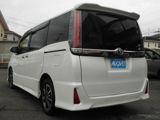 TOYOTA NOAH 2019 Image 31