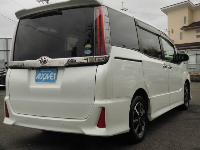 TOYOTA NOAH 2019 Image 31