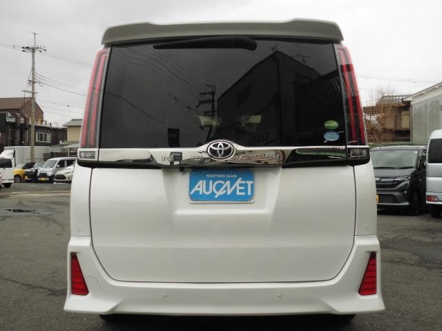 TOYOTA NOAH 2019 Image 31