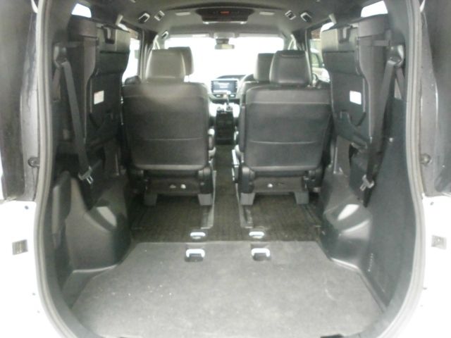 TOYOTA NOAH 2019 Image 31