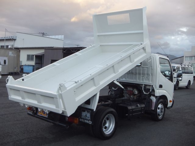 HINO DUTRO 2014 Image 31