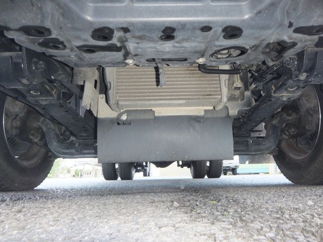 HINO DUTRO 2014 Image 31