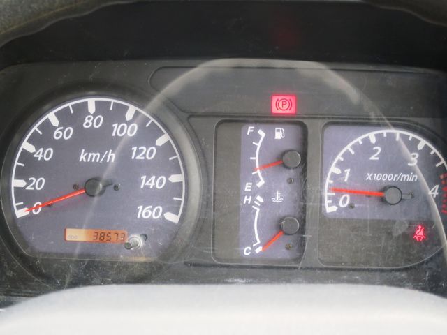 ISUZU ELF 2003 Image 31