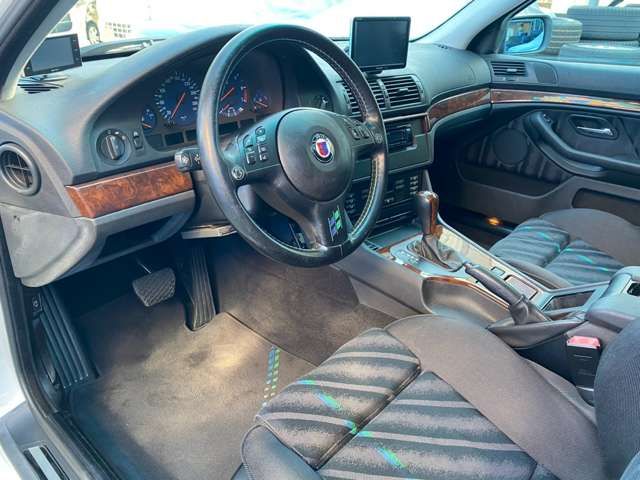 ALPINA B10 LIMOUSINE 2001 Image 31