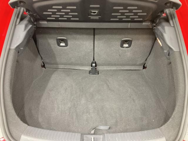 VOLKSWAGEN THE BEETL 2018 Image 31