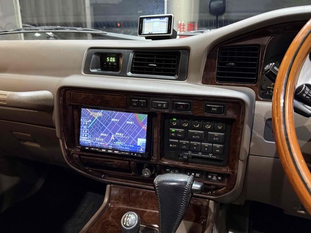 TOYOTA LANDCRUISER WAGON 1995 Image 31