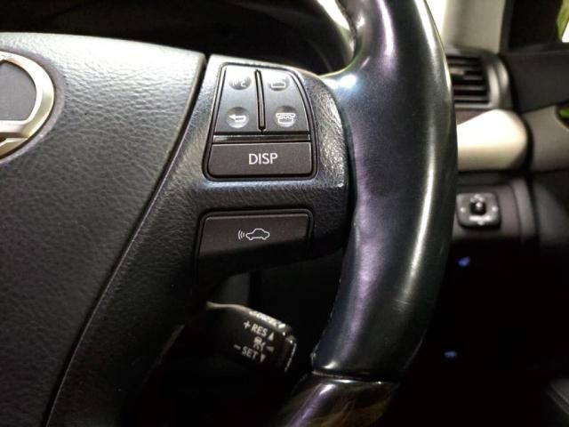 TOYOTA LEXUS LS460 2016 Image 31