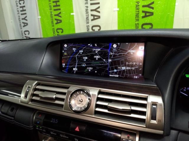 TOYOTA LEXUS LS460 2016 Image 31