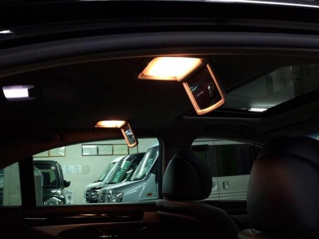 TOYOTA LEXUS LS460 2016 Image 31