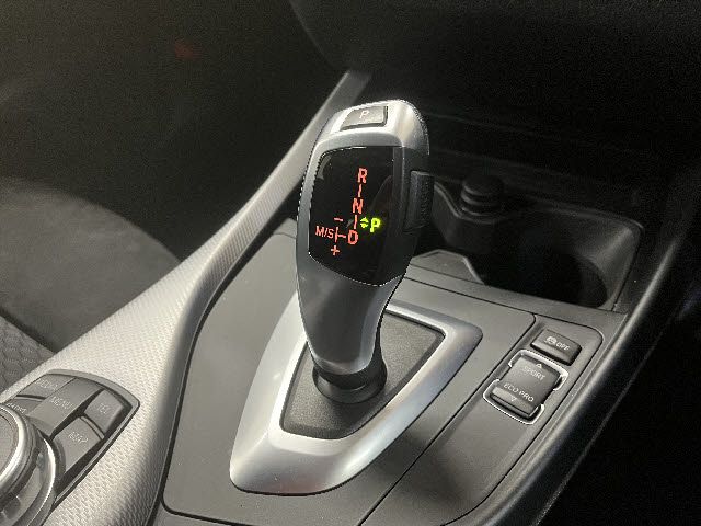 BMW 1SERIES 2016 Image 31