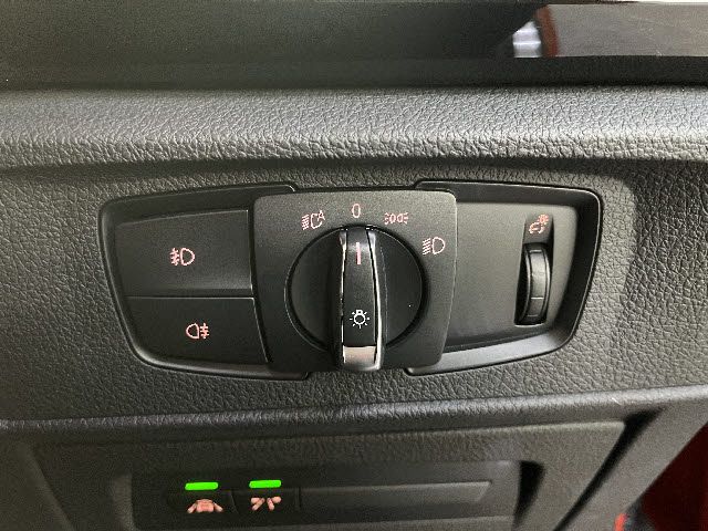 BMW 1SERIES 2016 Image 31