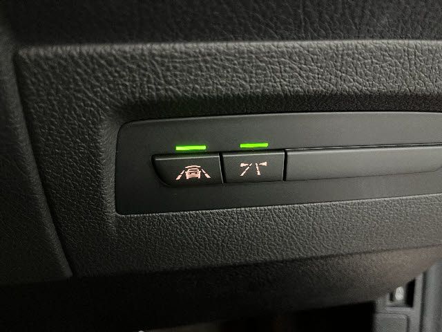 BMW 1SERIES 2016 Image 31