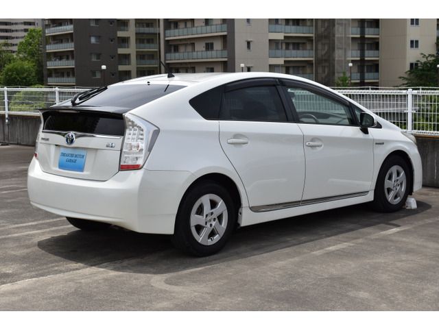 TOYOTA PRIUS 2010 Image 31