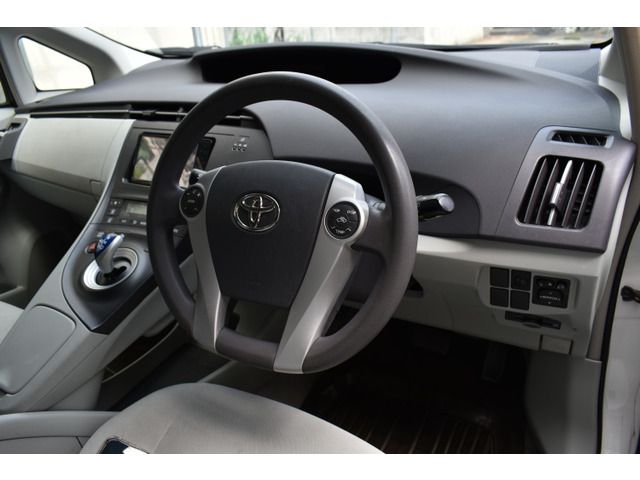 TOYOTA PRIUS 2010 Image 31