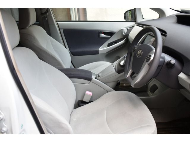 TOYOTA PRIUS 2010 Image 31