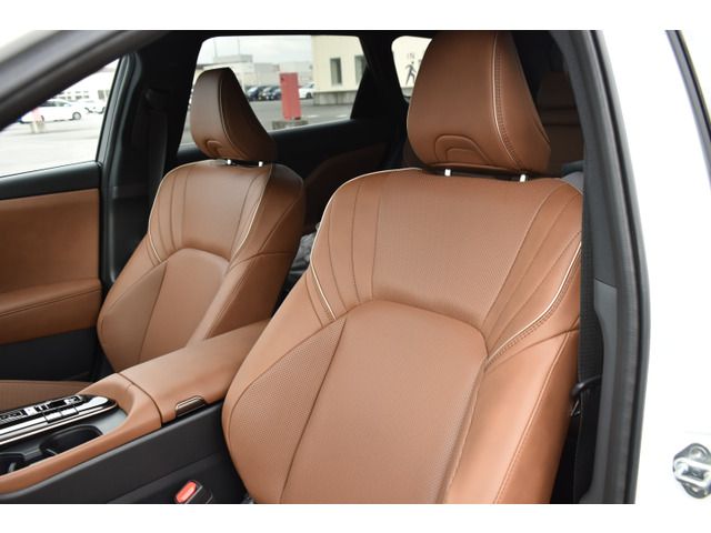 TOYOTA CROWN ESTATE 4WD 2025 Image 31