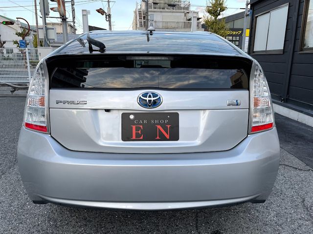 TOYOTA PRIUS 2010 Image 31