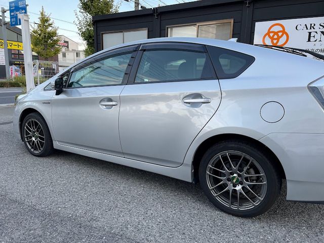 TOYOTA PRIUS 2010 Image 31