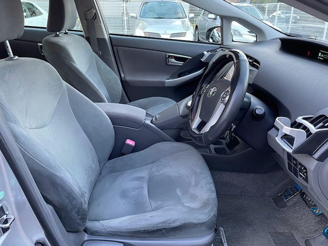 TOYOTA PRIUS 2010 Image 31