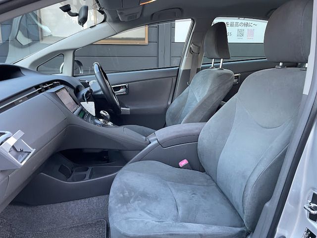 TOYOTA PRIUS 2010 Image 31