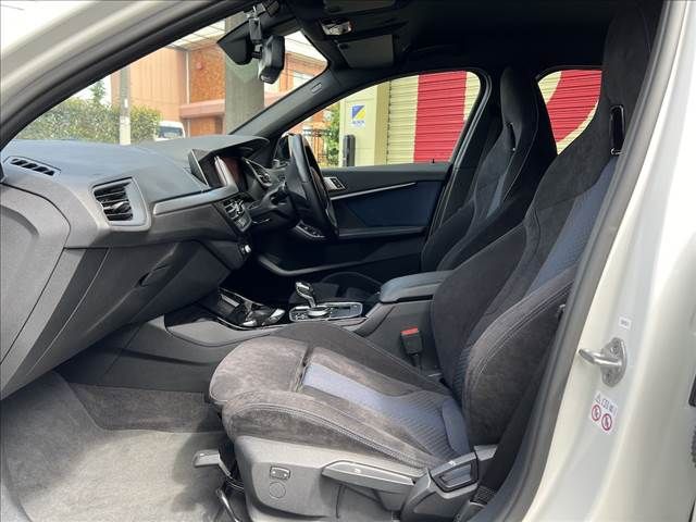 BMW 1SERIES 2020 Image 31