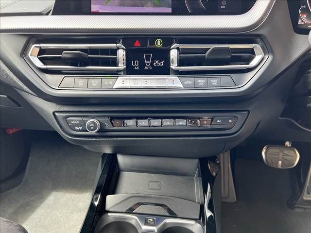 BMW 1SERIES 2020 Image 31