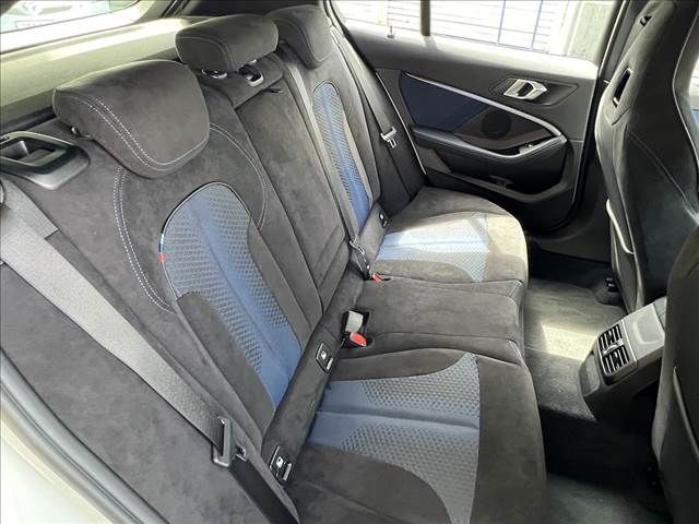 BMW 1SERIES 2020 Image 31