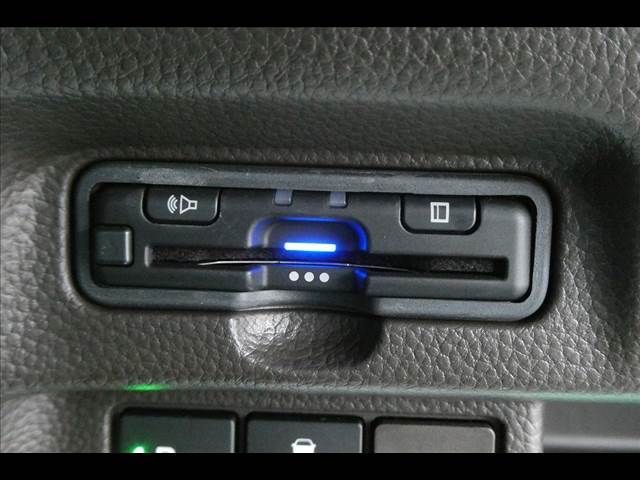 HONDA N BOX 2022 Image 31