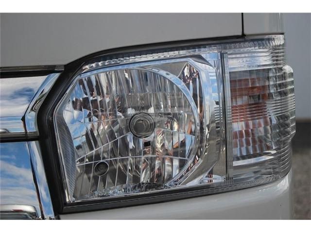 TOYOTA HIACE VAN 2WD 2020 Image 31