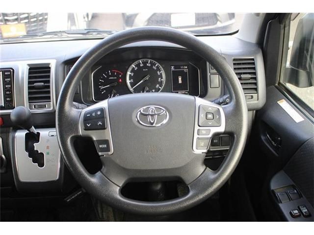 TOYOTA HIACE VAN 2WD 2020 Image 31