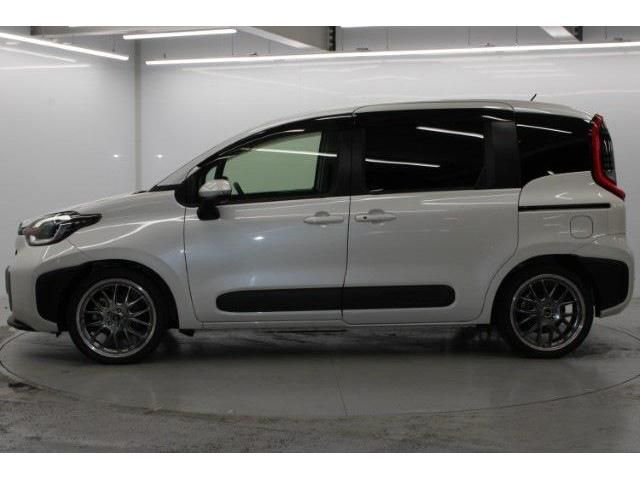 TOYOTA SIENTA HYBRID 2022 Image 31