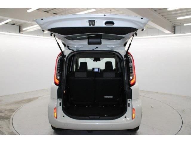 TOYOTA SIENTA HYBRID 2022 Image 31