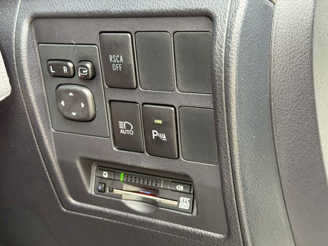 TOYOTA LANDCRUISER WAGON 2016 Image 31