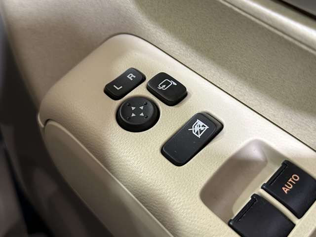 NISSAN MOCO 2009 Image 31