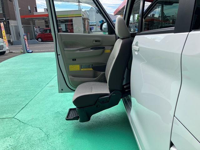 NISSAN ROOX 2023 Image 31