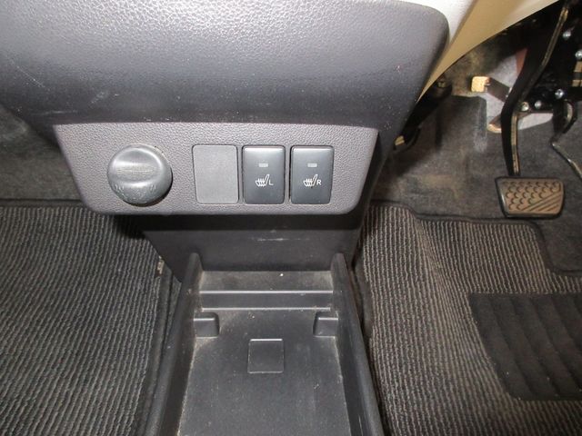 DAIHATSU MIRA E:S 2017 Image 31