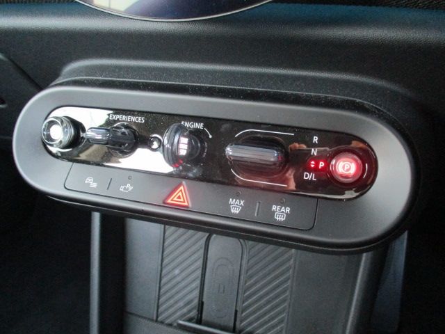 BMW MINI COOPER 5DOOR 2025 Image 31