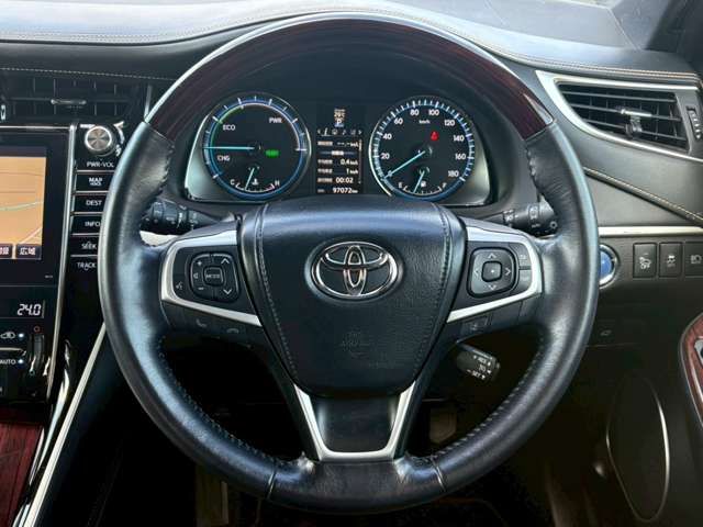 TOYOTA HARRIER HYBRID 2015 Image 31