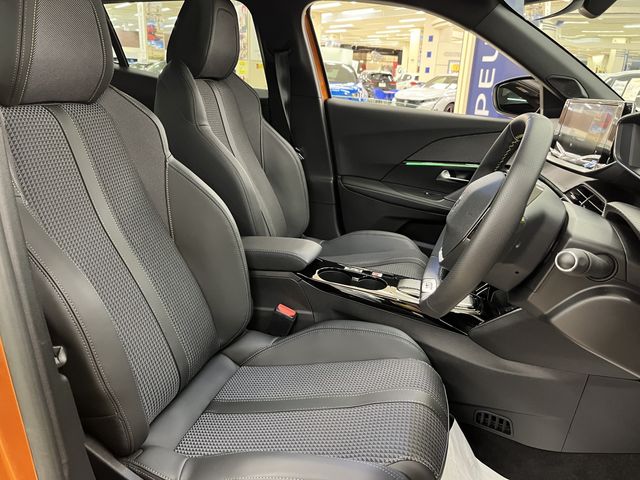 PEUGEOT E-2008 2025 Image 31