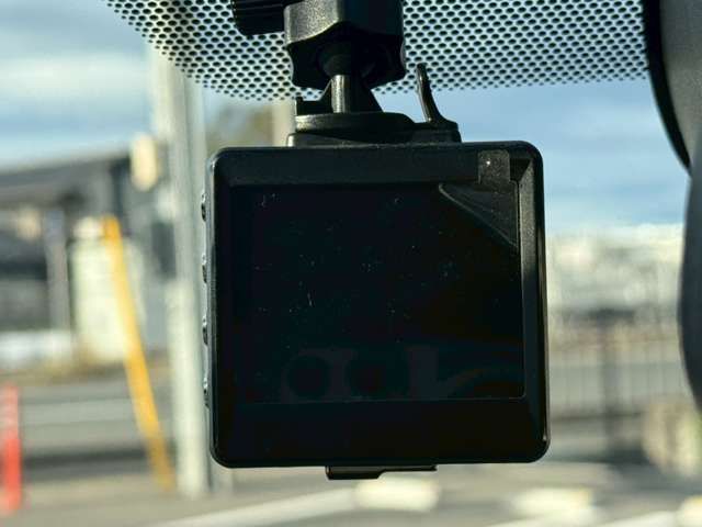 TOYOTA VOXY HYBRID 2022 Image 31