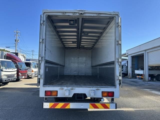 MITSUBISHI FUSOU FIGHTER 2014 Image 31