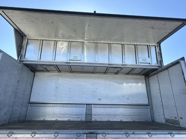 MITSUBISHI FUSOU FIGHTER 2014 Image 31