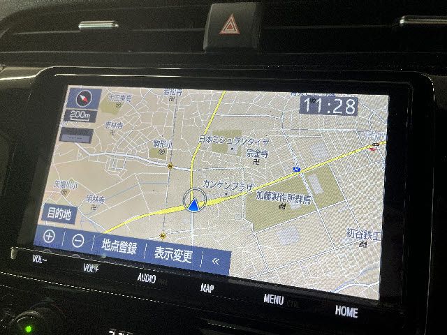 TOYOTA CAMRY HYBRID 2018 Image 31