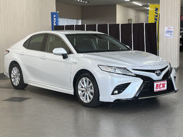 TOYOTA CAMRY HYBRID 2018 Image 31