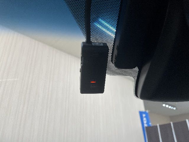 TOYOTA CAMRY HYBRID 2018 Image 31