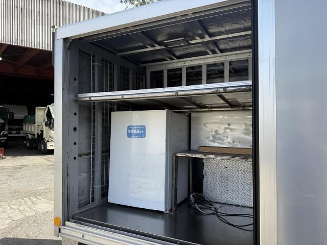 HINO DUTRO 2004 Image 31